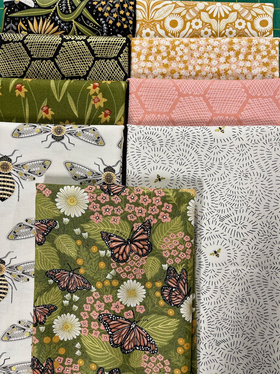 BEE GARDEN Ivy 9 fat quarters