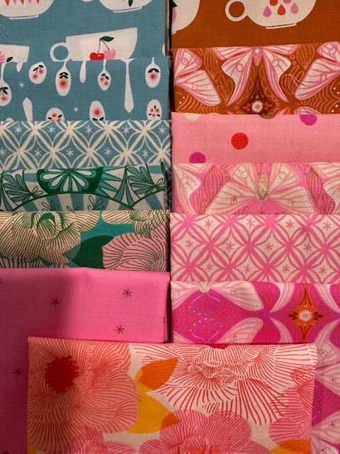 CAMELLIA 13 fat quarters