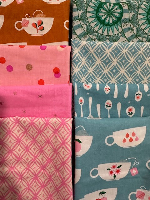 CAMELLIA 8 fat quarters
