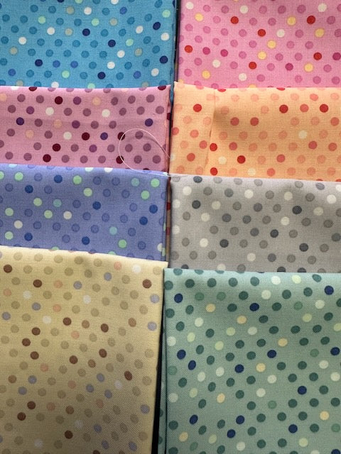 DAZZLE DOTS Confetti 8 fat quarters
