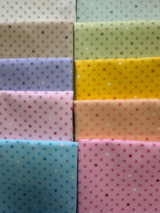 DAZZLE DOTS Snazzy 10 fat quarters