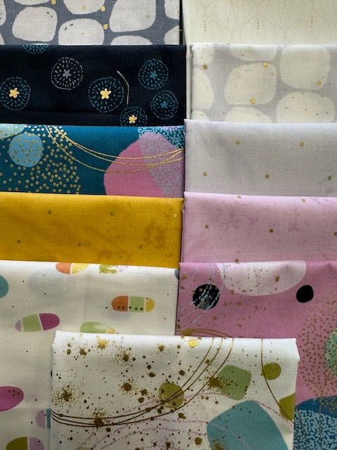 FLIRTATION Gray Mauve 11 fat quarters