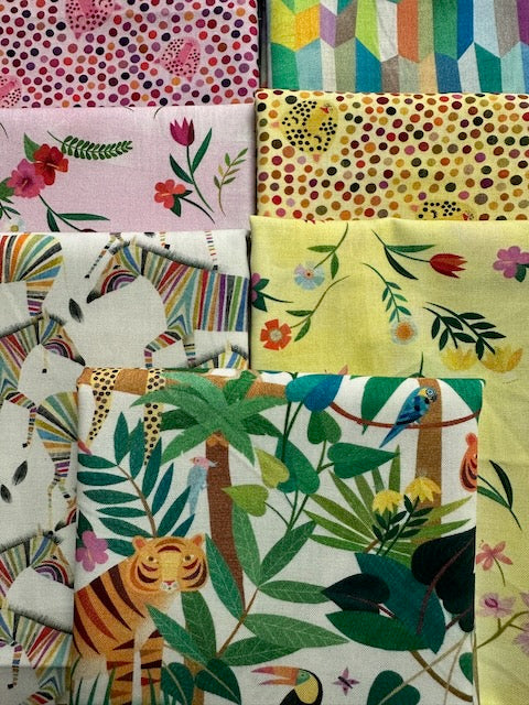 JUNGLE MENAGERIE White 7 fat quarters