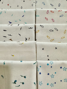 MINIATURES Multi Fishes 10 fat quarters