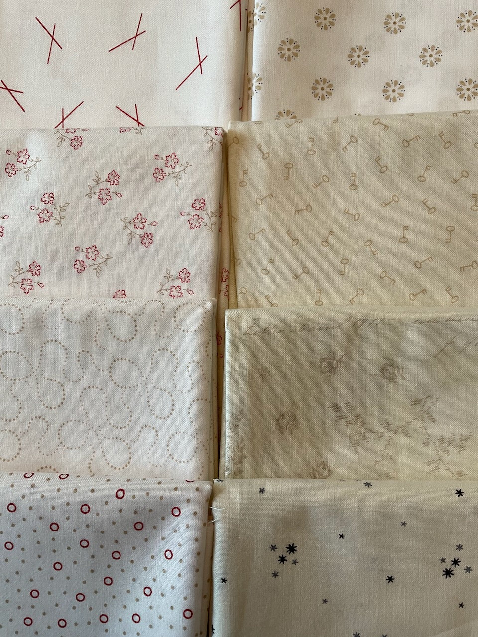 MIX IT UP Cream 8 fat quarters