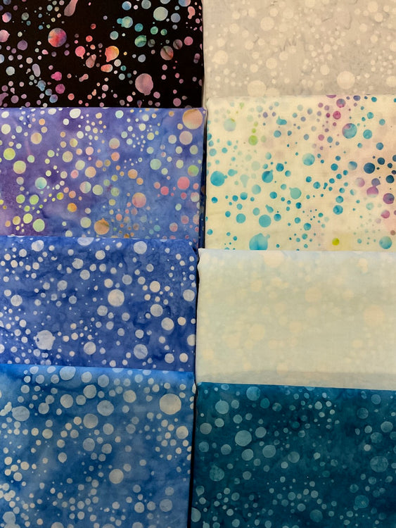 SCATTERED DOTS Water 8 half yards